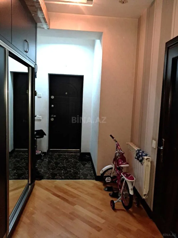 Satılır 2 otaqlı mənzil 100 m²