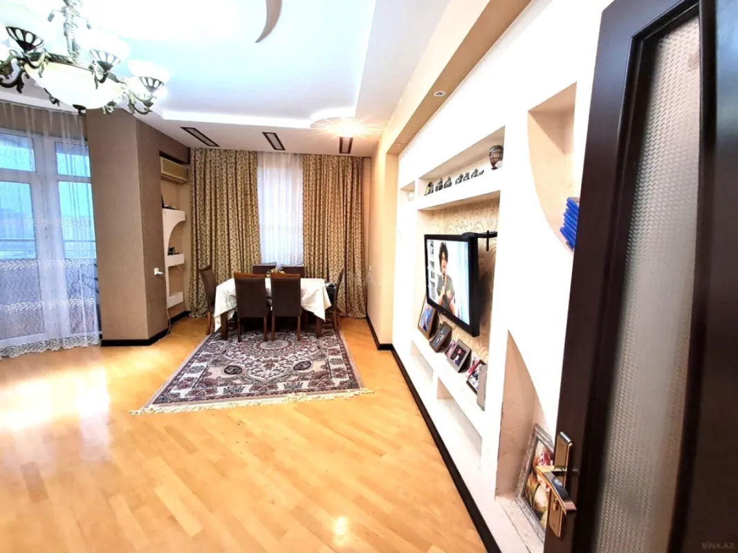 Satılır 2 otaqlı mənzil 100 m²