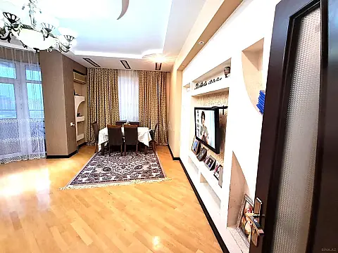 Satılır 2 otaqlı mənzil 100 m²