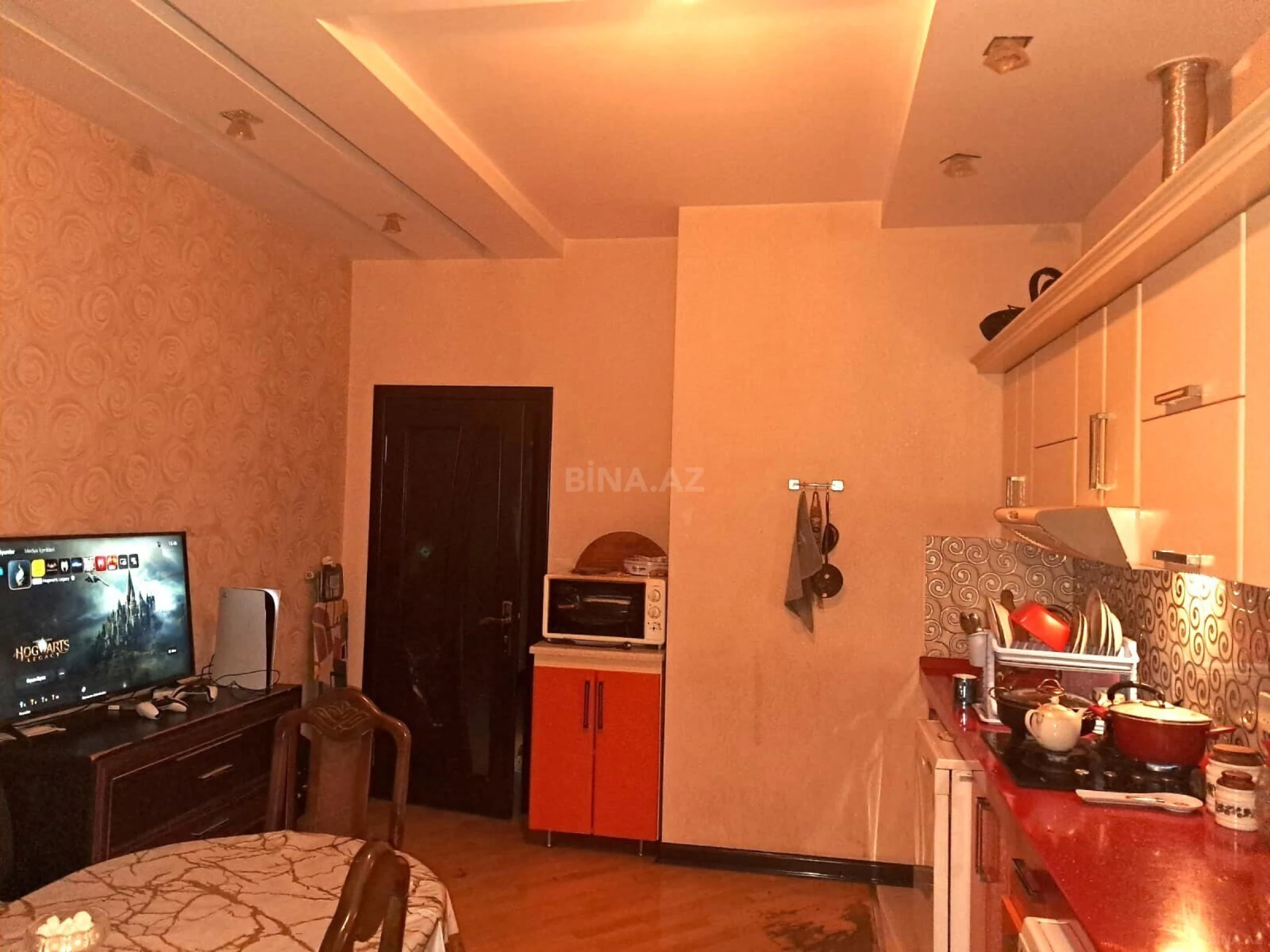 Satılır 2 otaqlı mənzil 100 m²