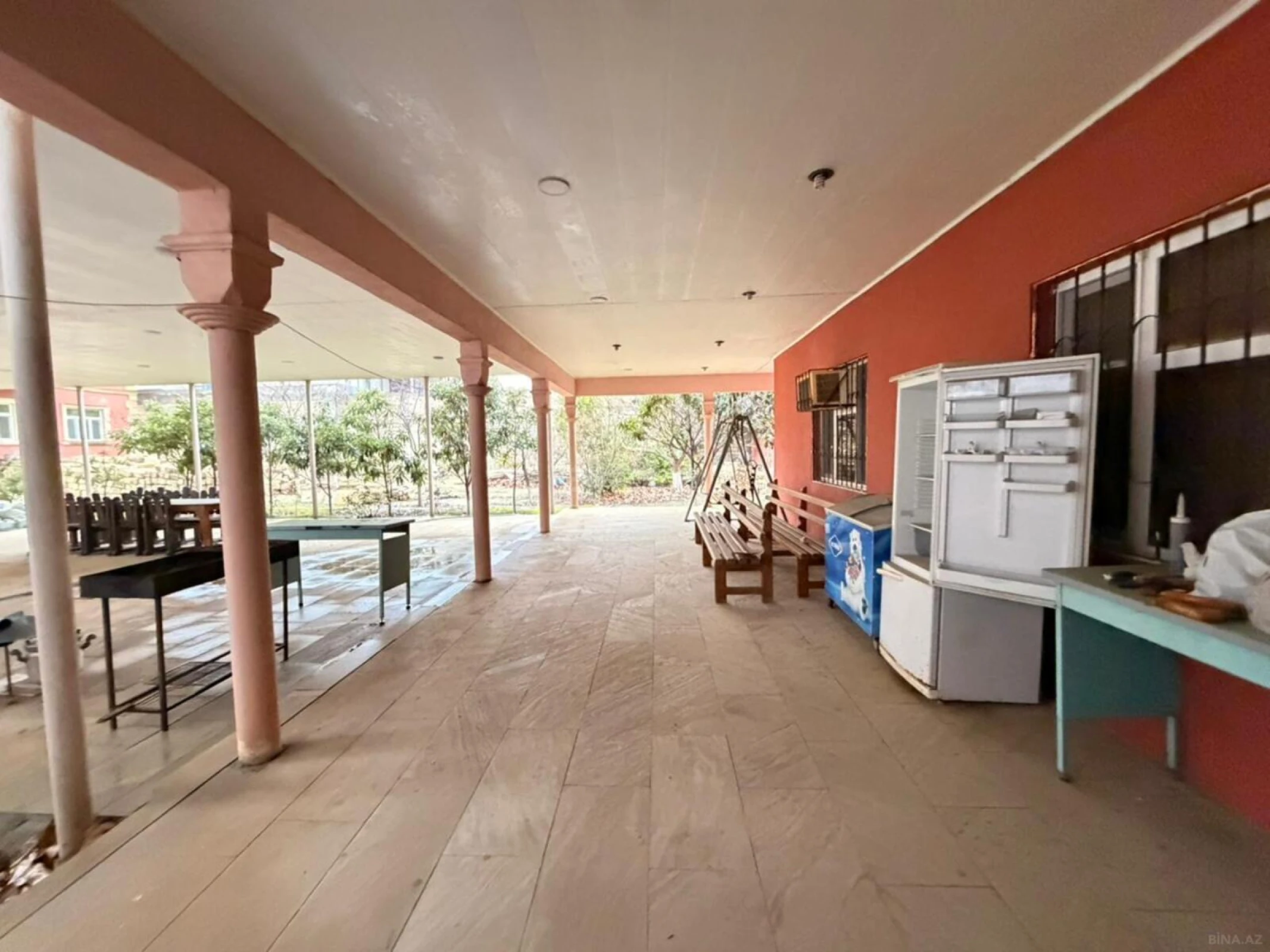 Satılır 5 otaqlı həyət evi 255 m²