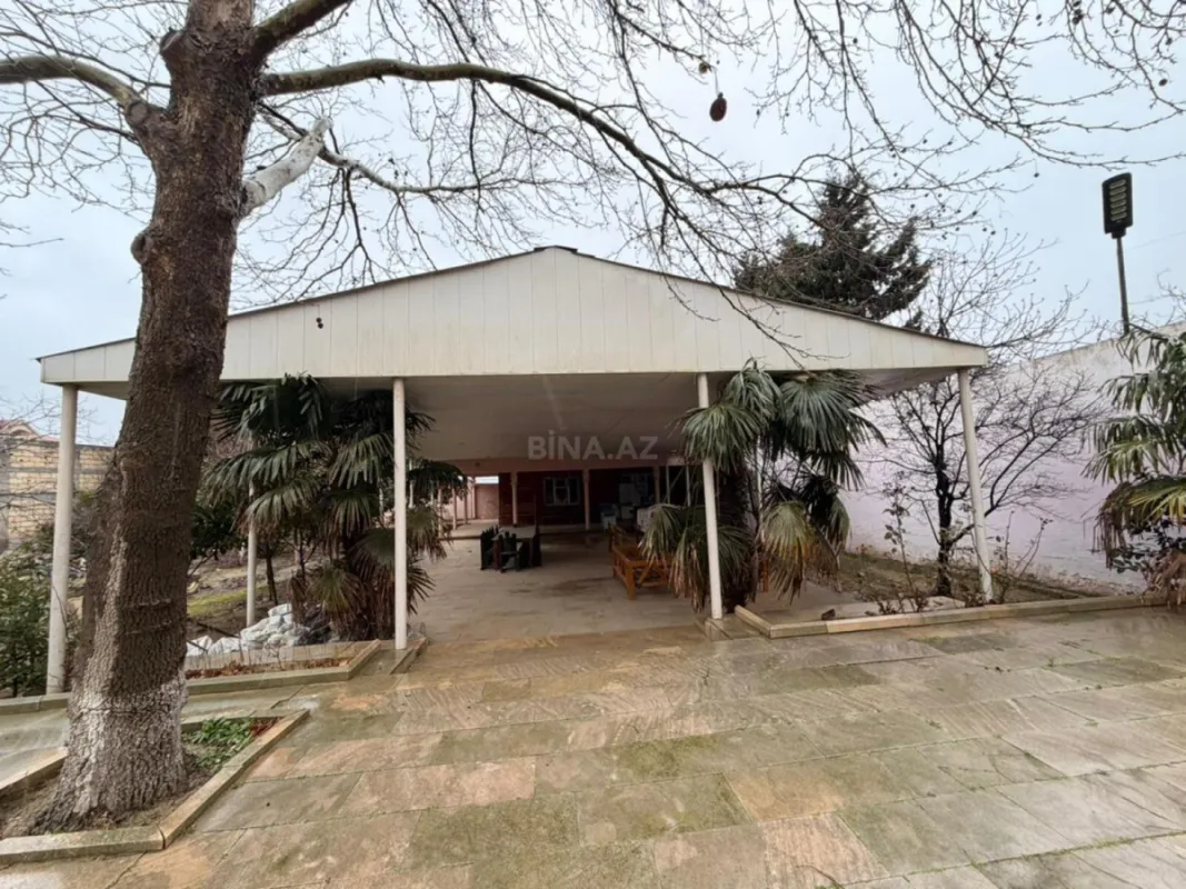 Satılır 5 otaqlı həyət evi 255 m²