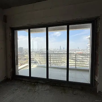 Satılır 3 otaqlı mənzil 157 m²