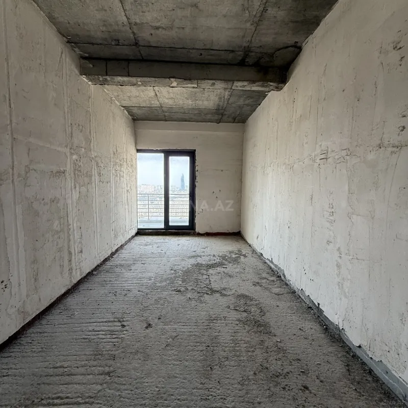 Satılır 3 otaqlı mənzil 157 m²