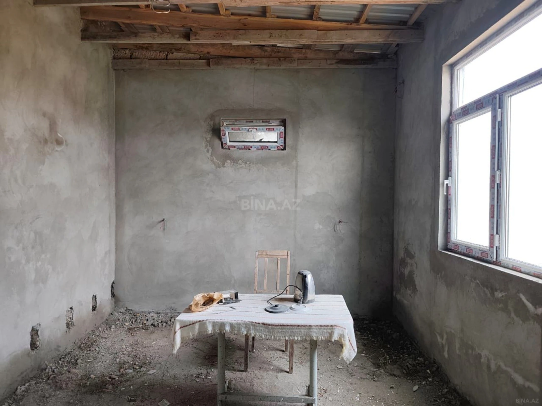 Satılır 2 otaqlı həyət evi 40 m²