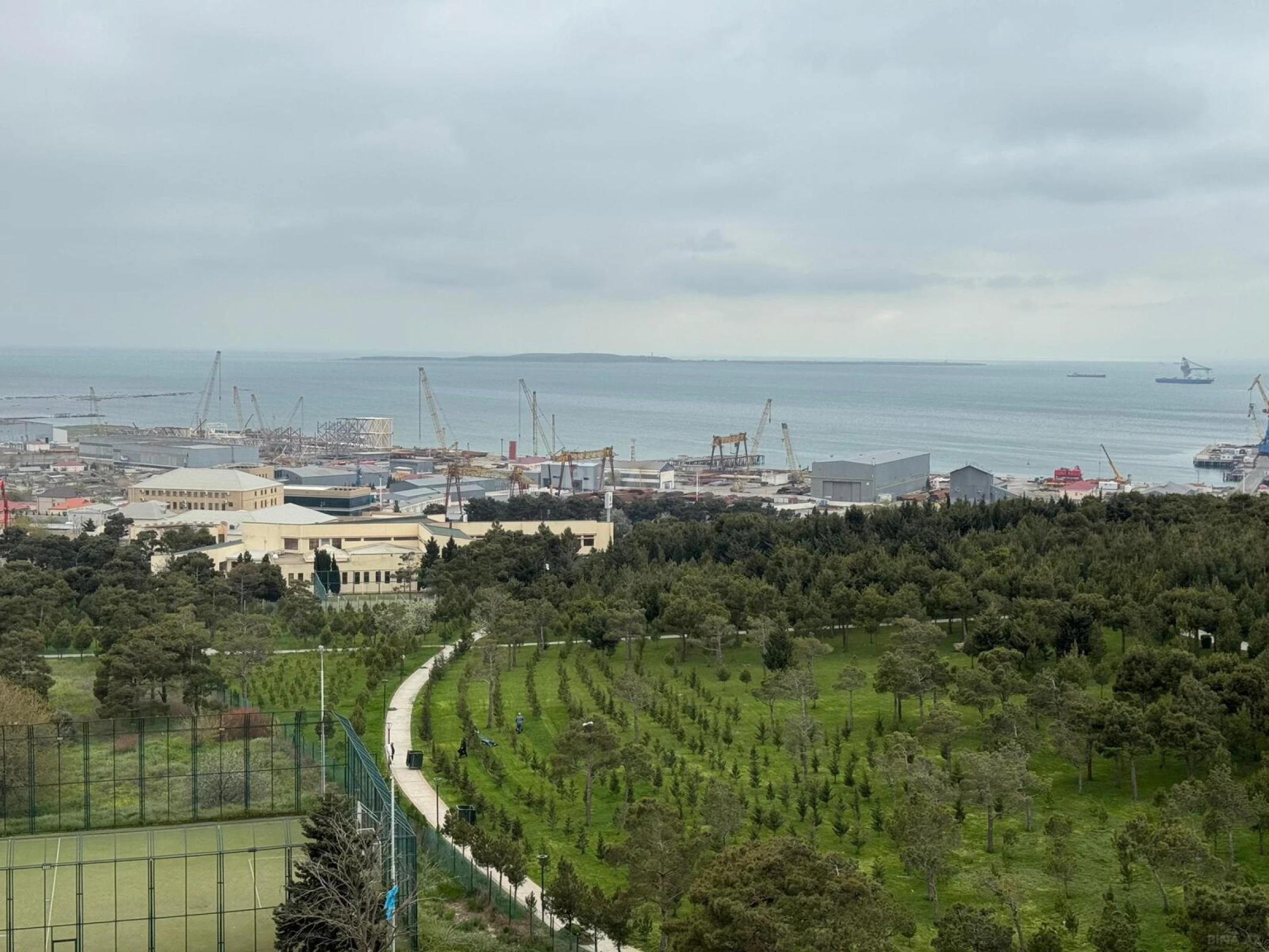 Satılır 2 otaqlı mənzil 54 m²