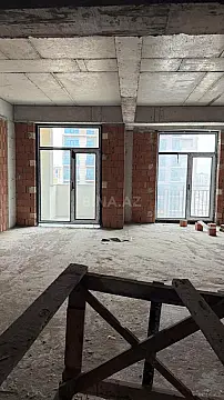 Satılır 1 otaqlı mənzil 66.6 m²