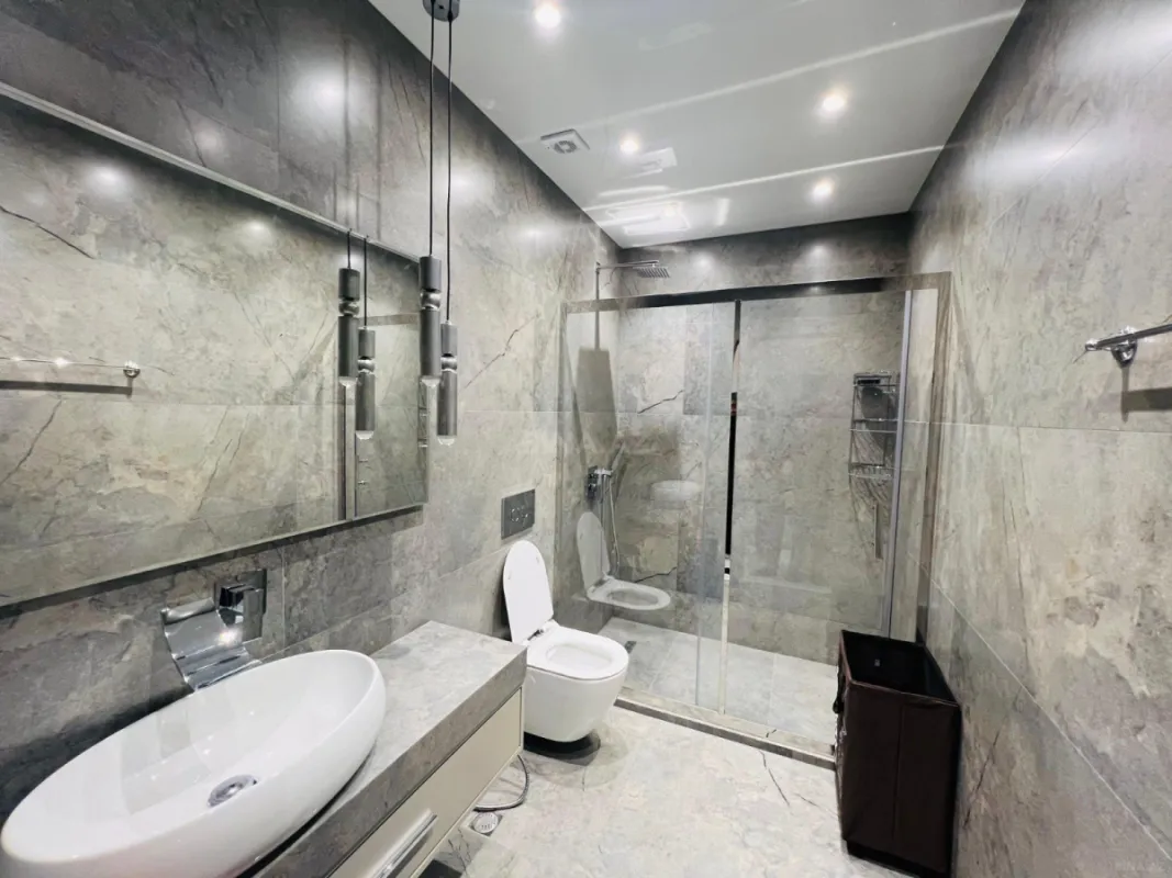 Kirayə verilir 3 otaqlı mənzil 115 m²