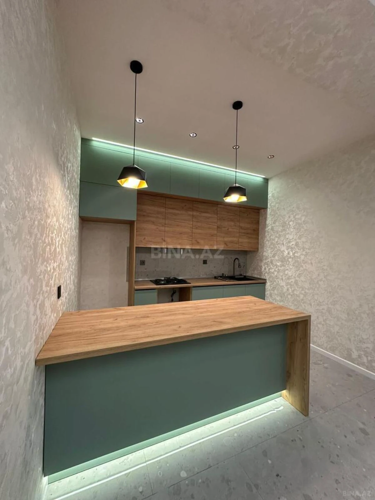 Satılır 3 otaqlı mənzil 97 m²