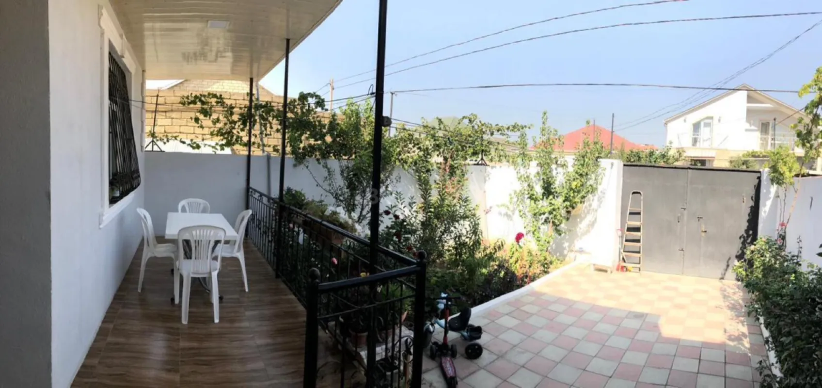 Satılır 4 otaqlı həyət evi 147 m²