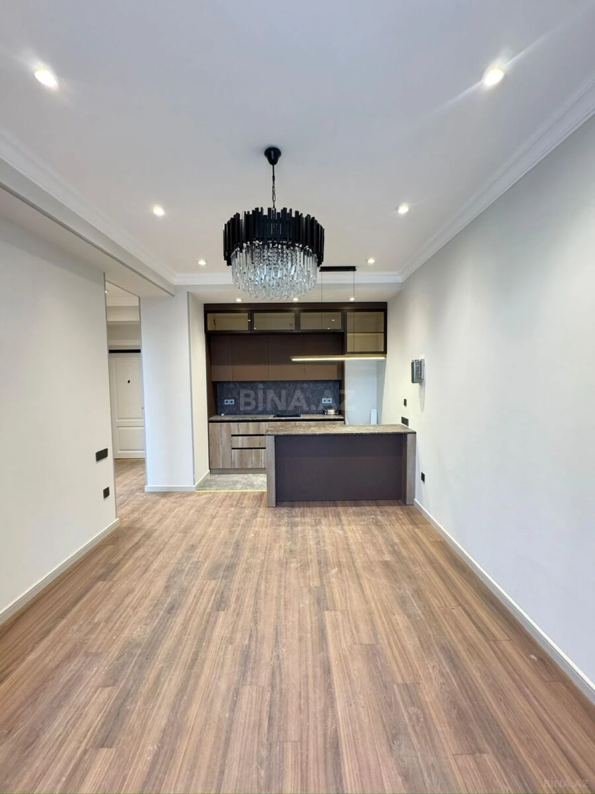 Satılır 2 otaqlı mənzil 62 m²