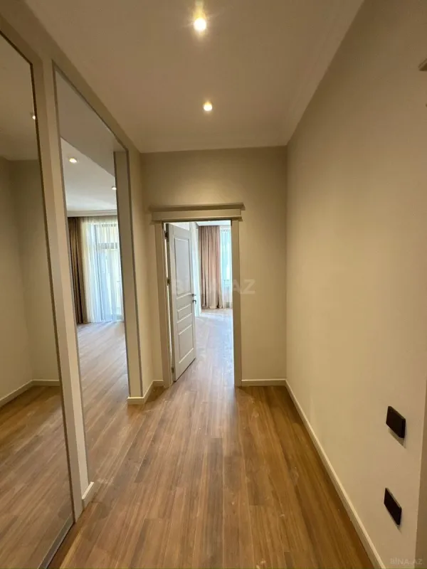 Satılır 2 otaqlı mənzil 62 m²