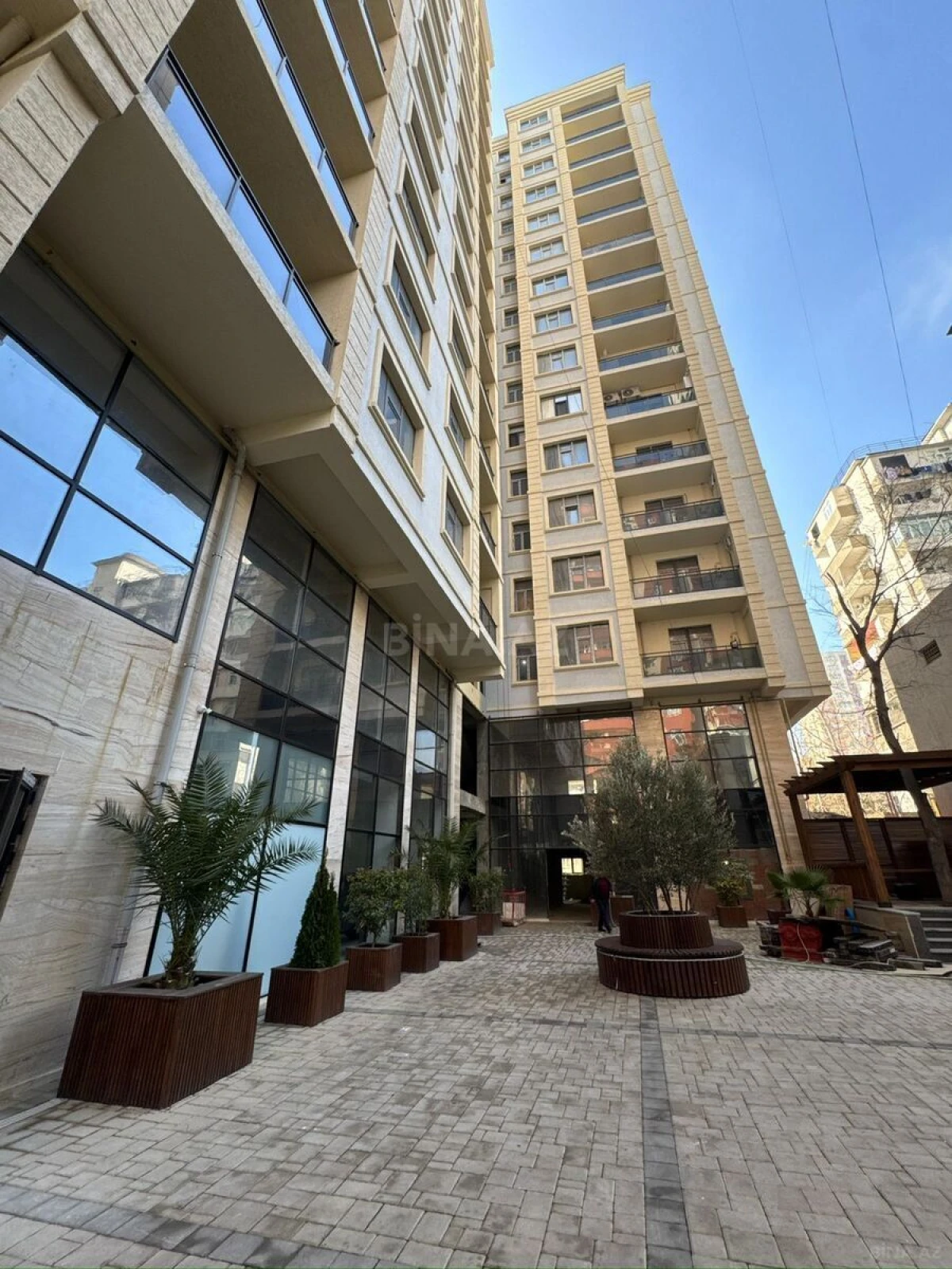 Satılır 2 otaqlı mənzil 62 m²