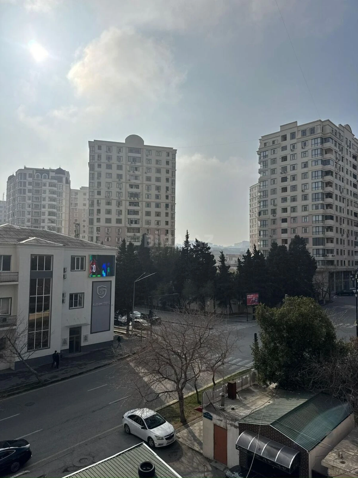Satılır 2 otaqlı mənzil 62 m²