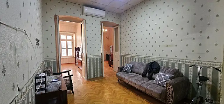Satılır 3 otaqlı mənzil 70 m²