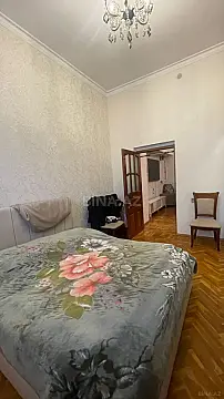 Satılır 3 otaqlı mənzil 105 m²
