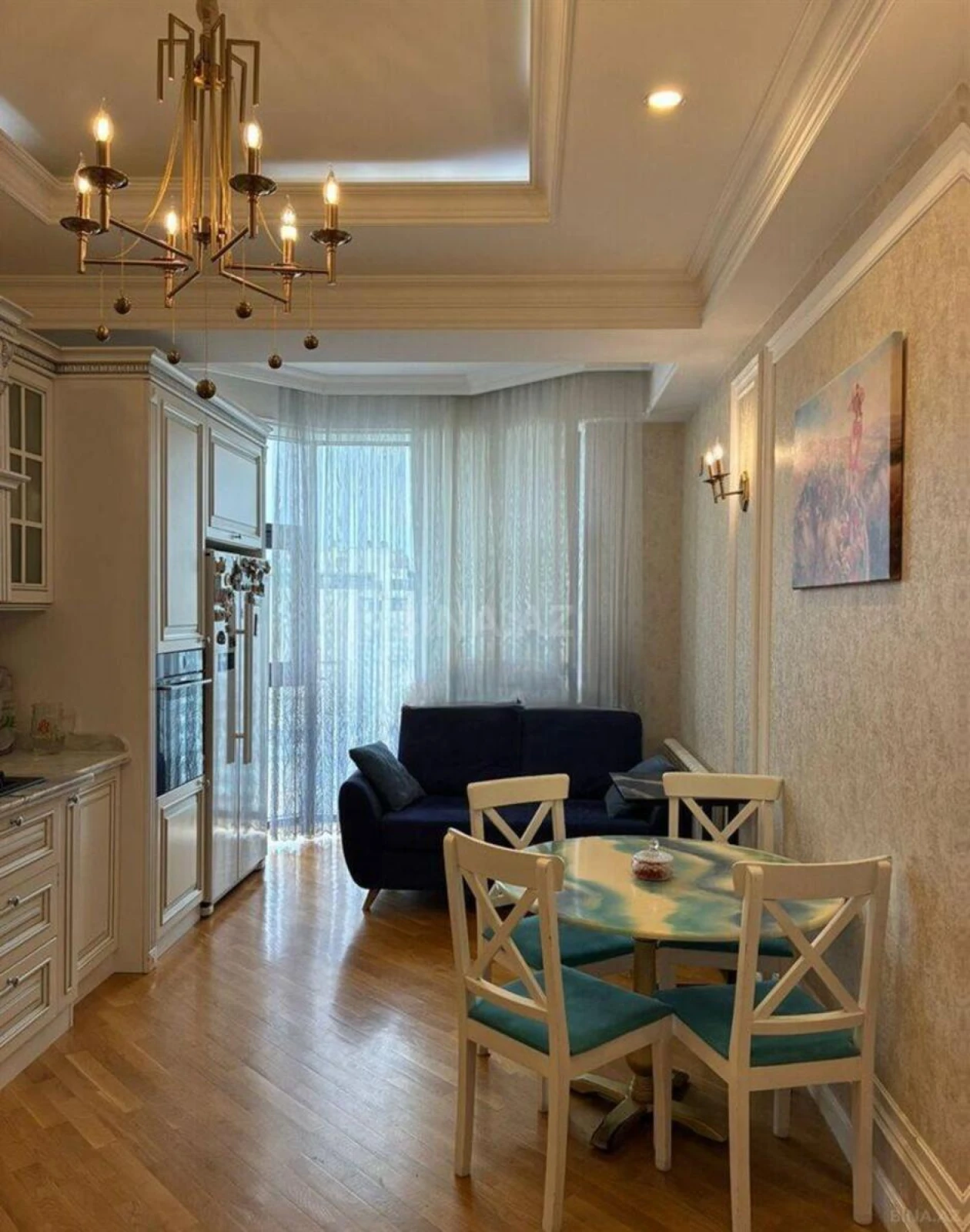 Satılır 3 otaqlı mənzil 146 m²