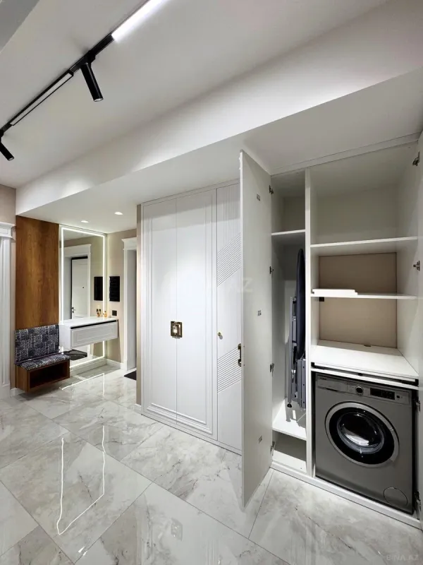 Satılır 3 otaqlı mənzil 97 m²