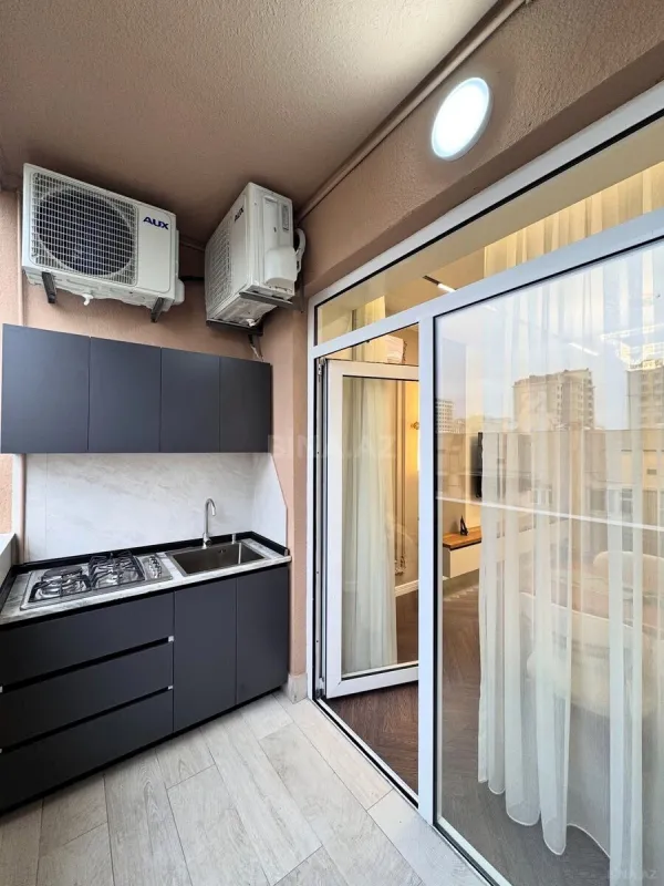 Satılır 3 otaqlı mənzil 97 m²