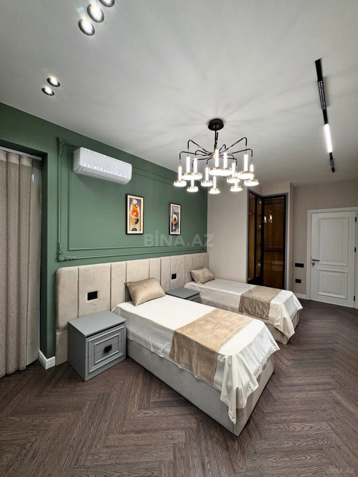 Satılır 3 otaqlı mənzil 97 m²