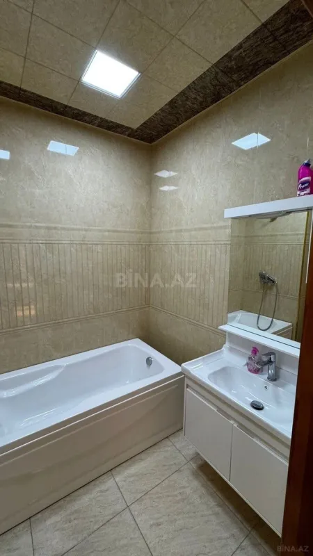 Kirayə verilir 3 otaqlı mənzil 130 m²