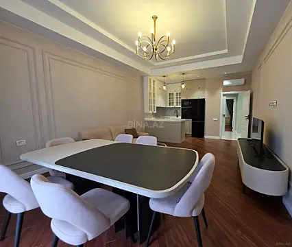 Kirayə verilir 3 otaqlı mənzil 105 m²