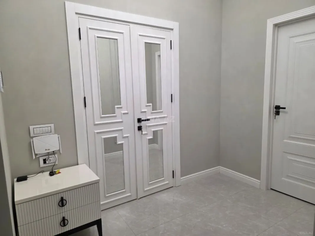 Kirayə verilir 3 otaqlı mənzil 105 m²