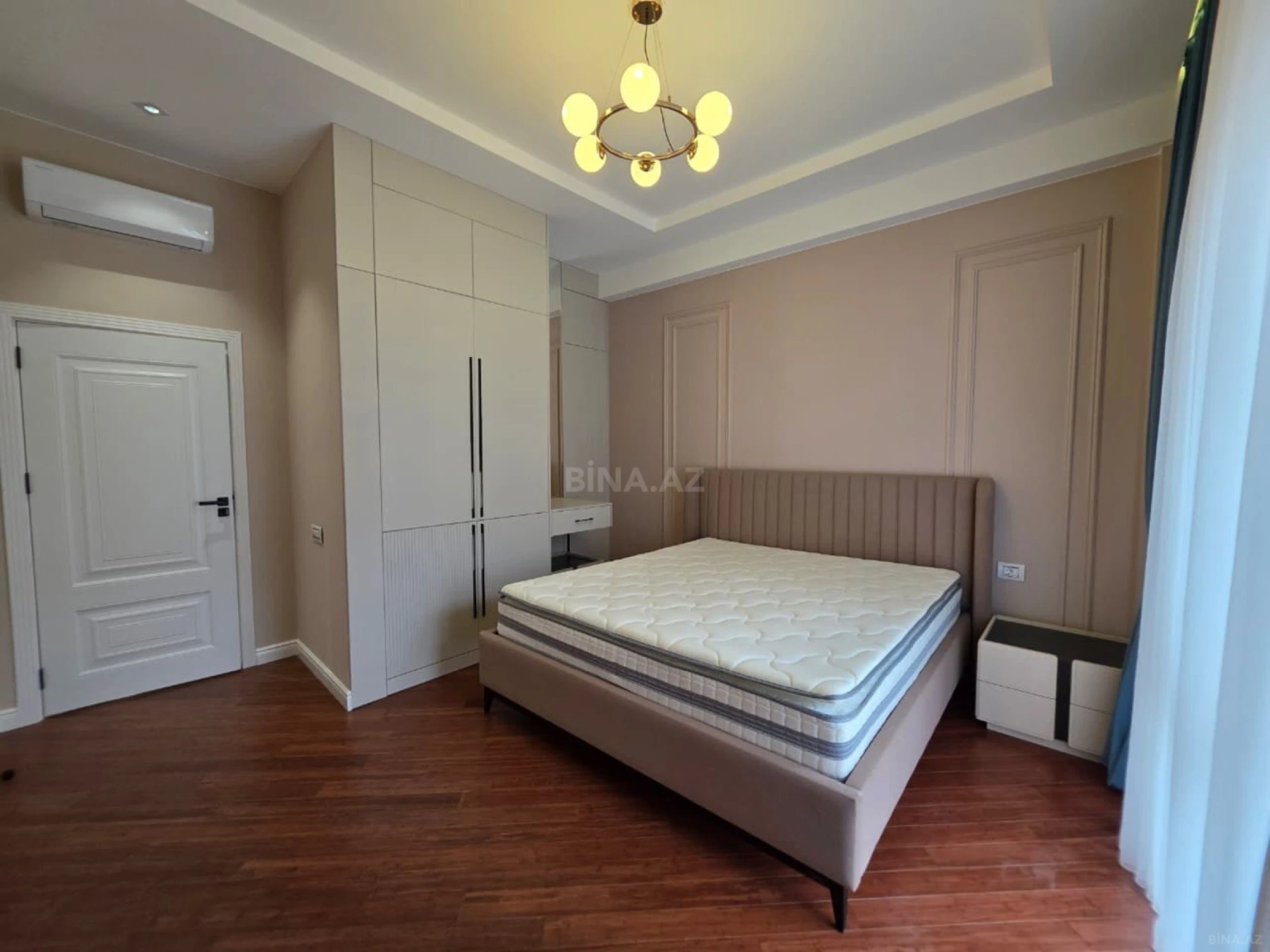 Kirayə verilir 3 otaqlı mənzil 105 m²