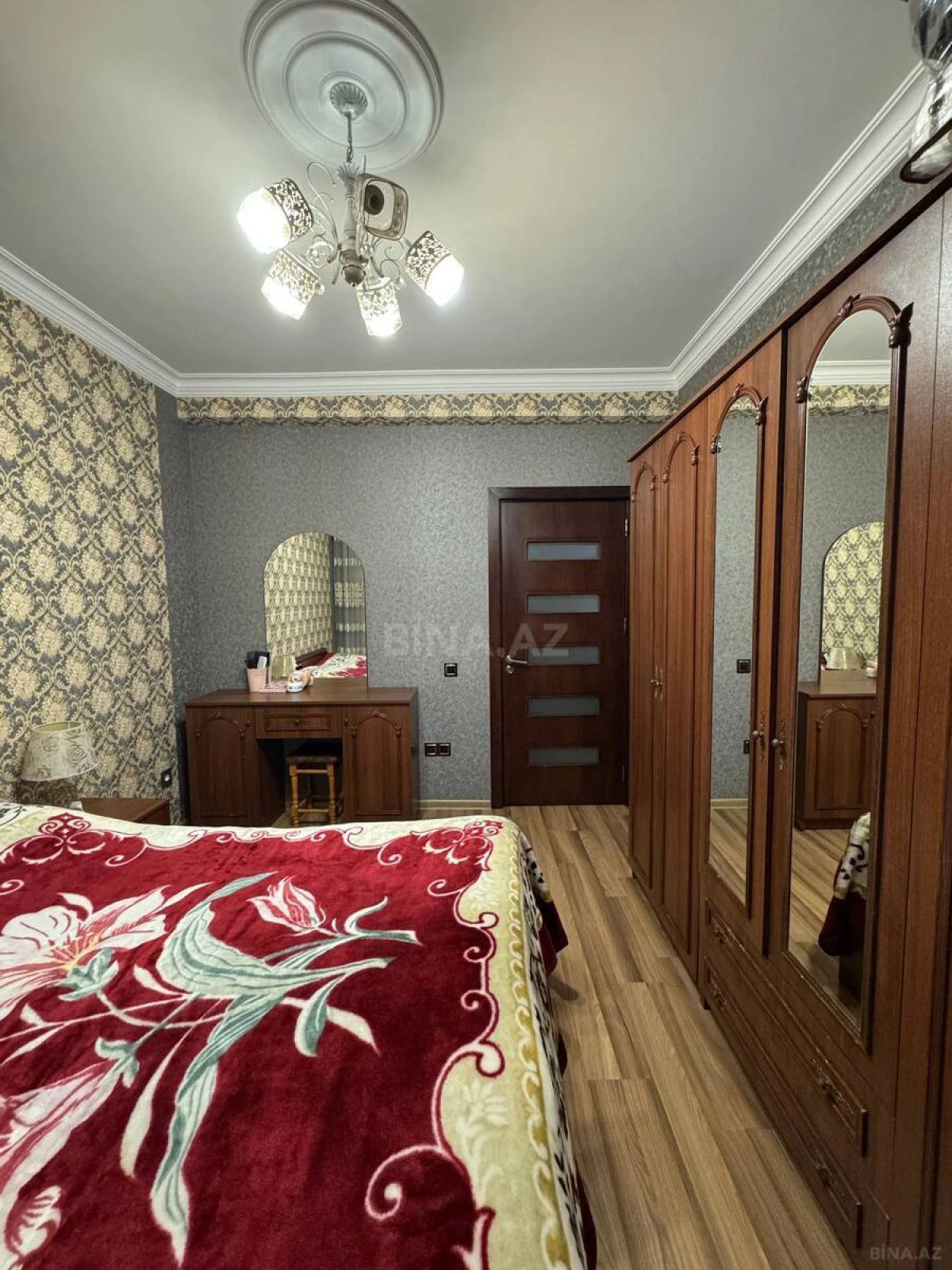 Satılır 3 otaqlı mənzil 90 m²