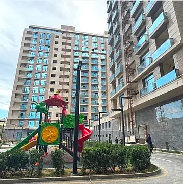 Satılır 2 otaqlı mənzil 71 m²