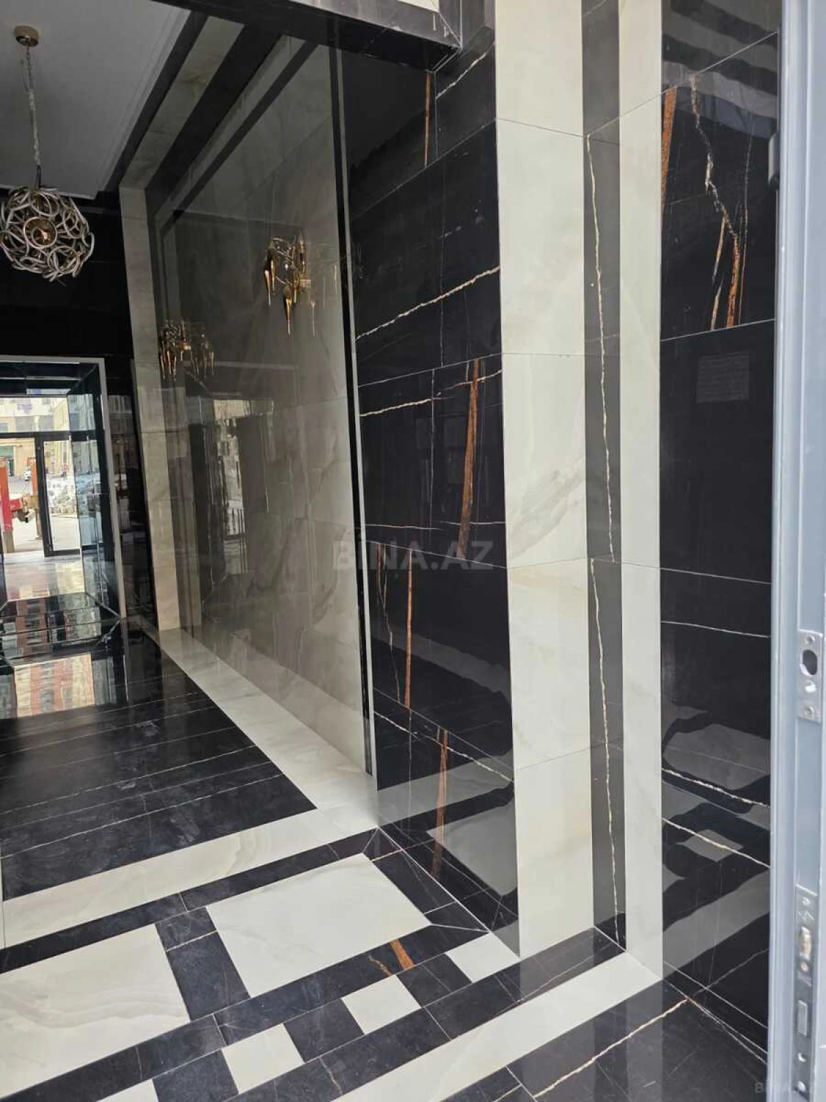 Satılır 2 otaqlı mənzil 53 m²