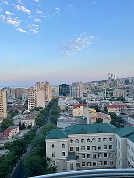 Kirayə verilir 3 otaqlı mənzil 135 m²