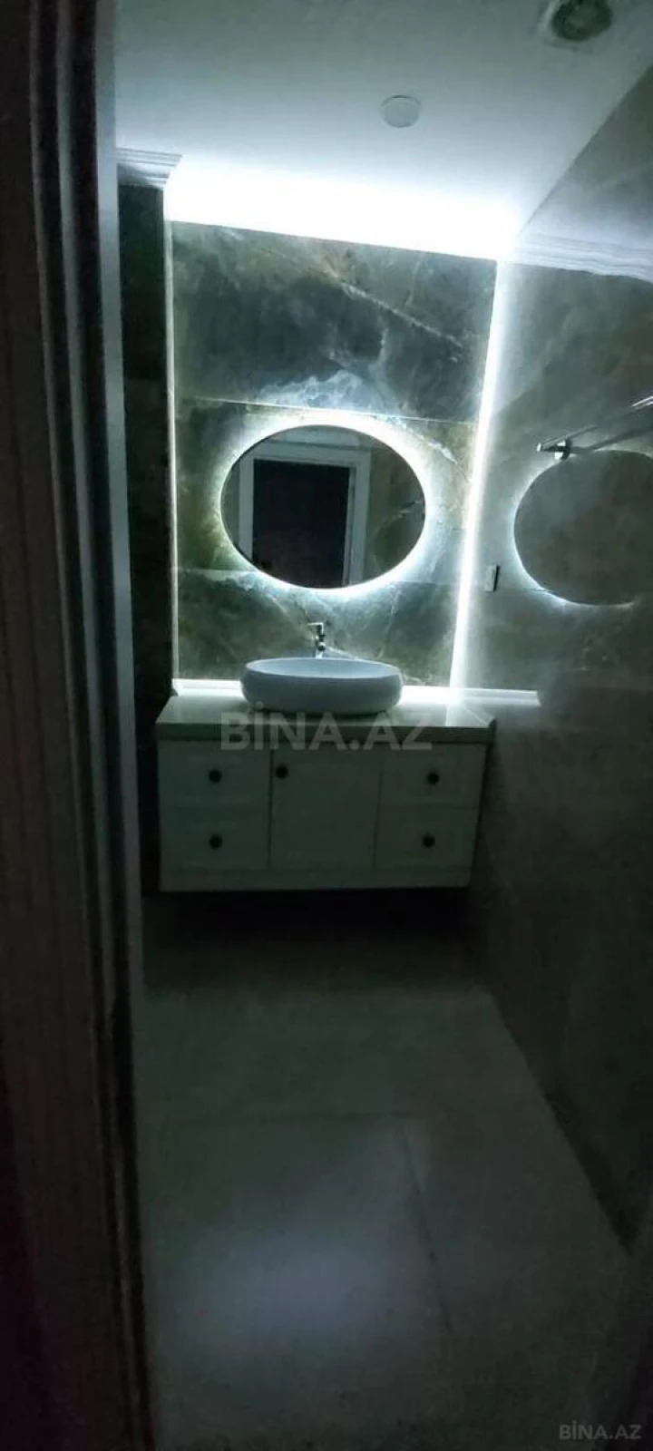 Satılır 3 otaqlı mənzil 95 m²