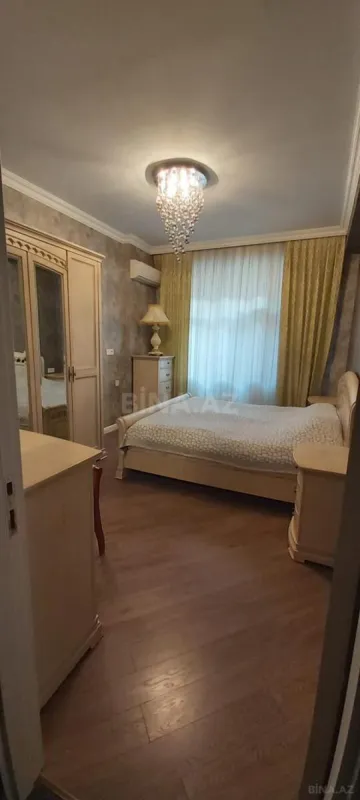 Satılır 3 otaqlı mənzil 95 m²