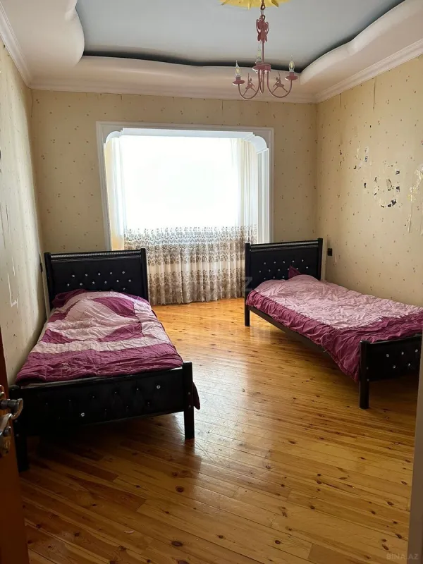 Kirayə verilir 4 otaqlı mənzil 120 m²