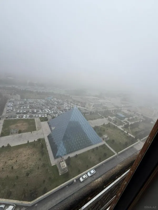 Kirayə verilir 3 otaqlı mənzil 130 m²