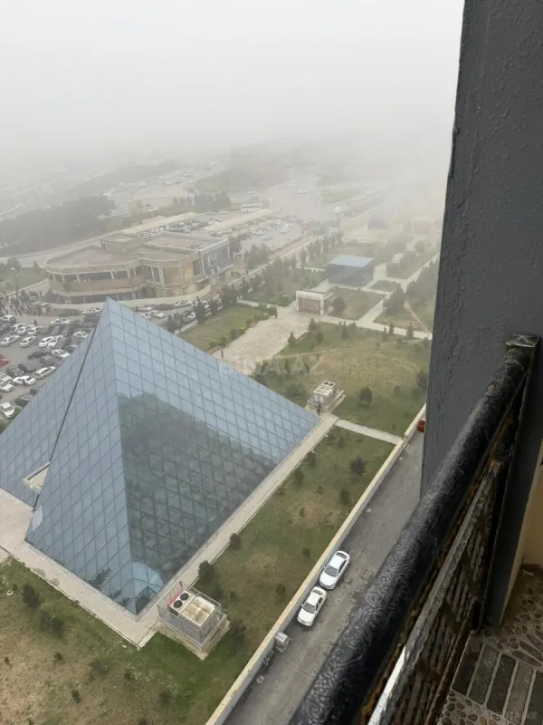 Kirayə verilir 3 otaqlı mənzil 130 m²