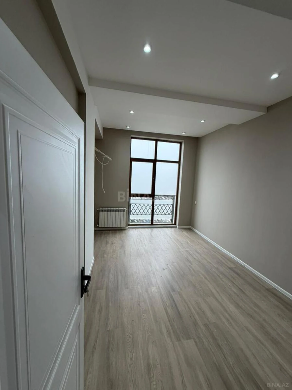 Kirayə verilir 3 otaqlı mənzil 130 m²