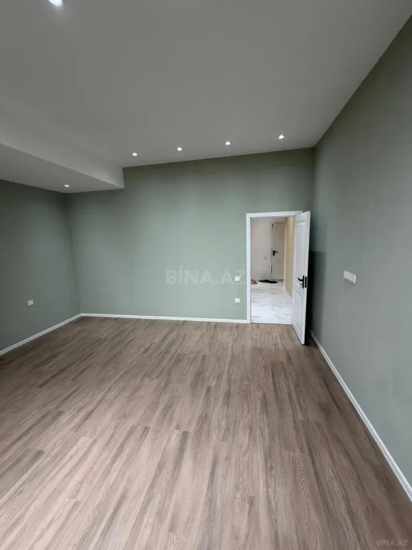 Kirayə verilir 3 otaqlı mənzil 130 m²