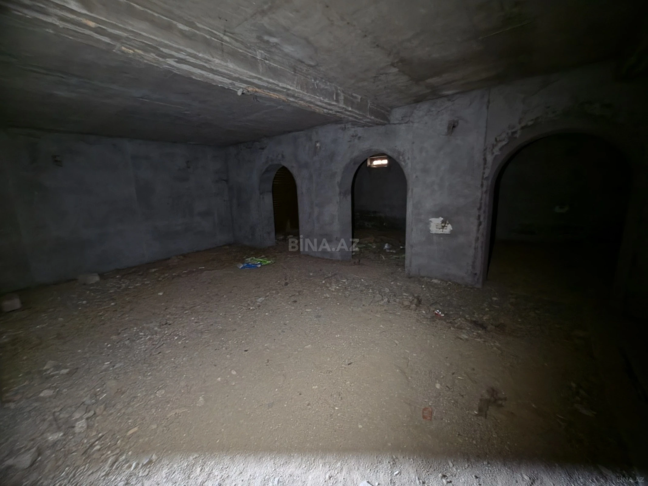 Satılır 10 otaqlı həyət evi 650 m²