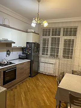 Satılır 3 otaqlı mənzil 90 m²