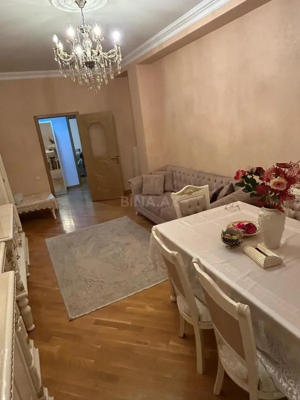 Satılır 3 otaqlı mənzil 90 m²