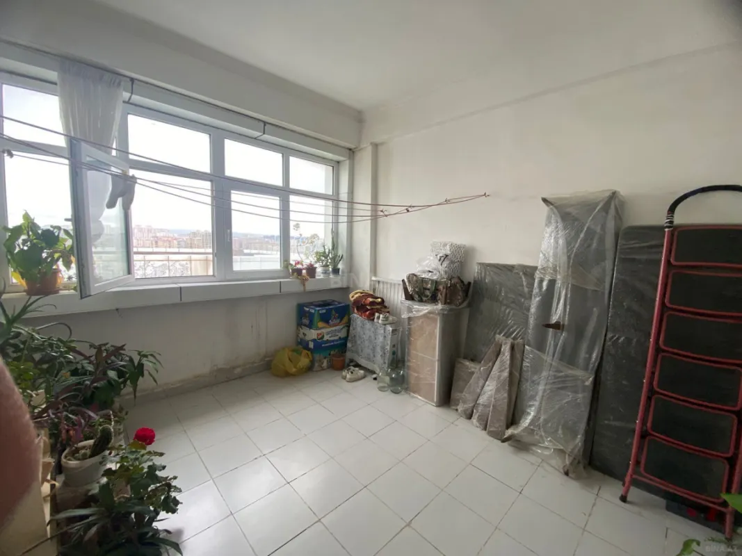 Satılır 2 otaqlı mənzil 115.6 m²