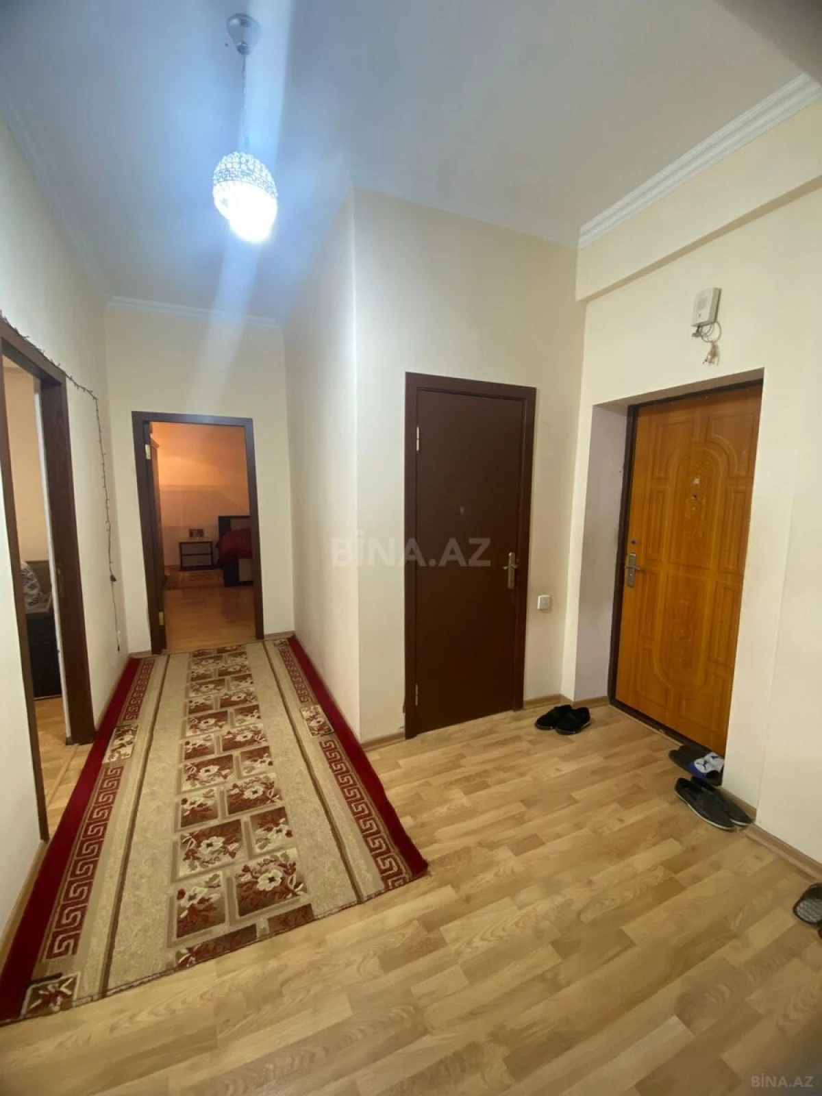 Satılır 2 otaqlı mənzil 115.6 m²