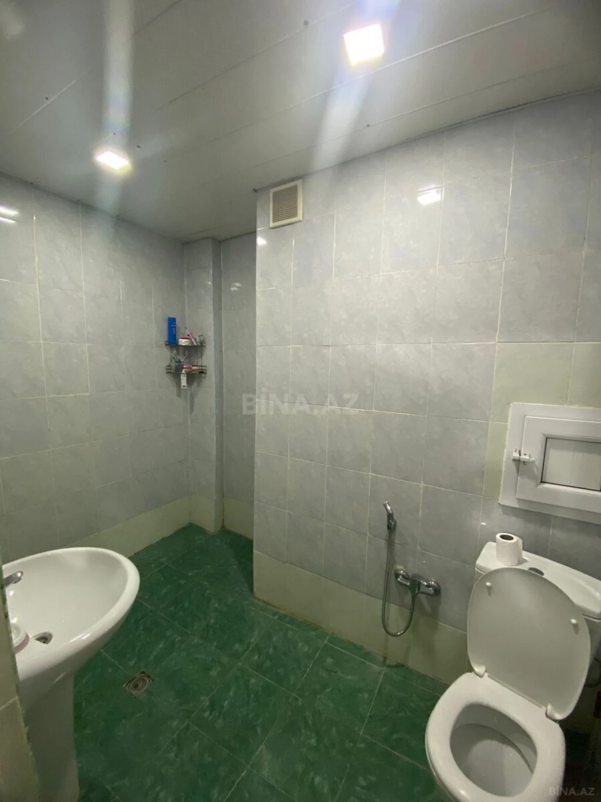 Satılır 2 otaqlı mənzil 115.6 m²