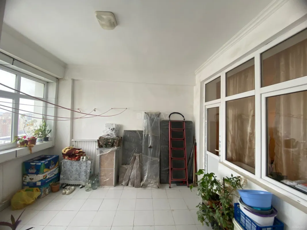 Satılır 2 otaqlı mənzil 115.6 m²