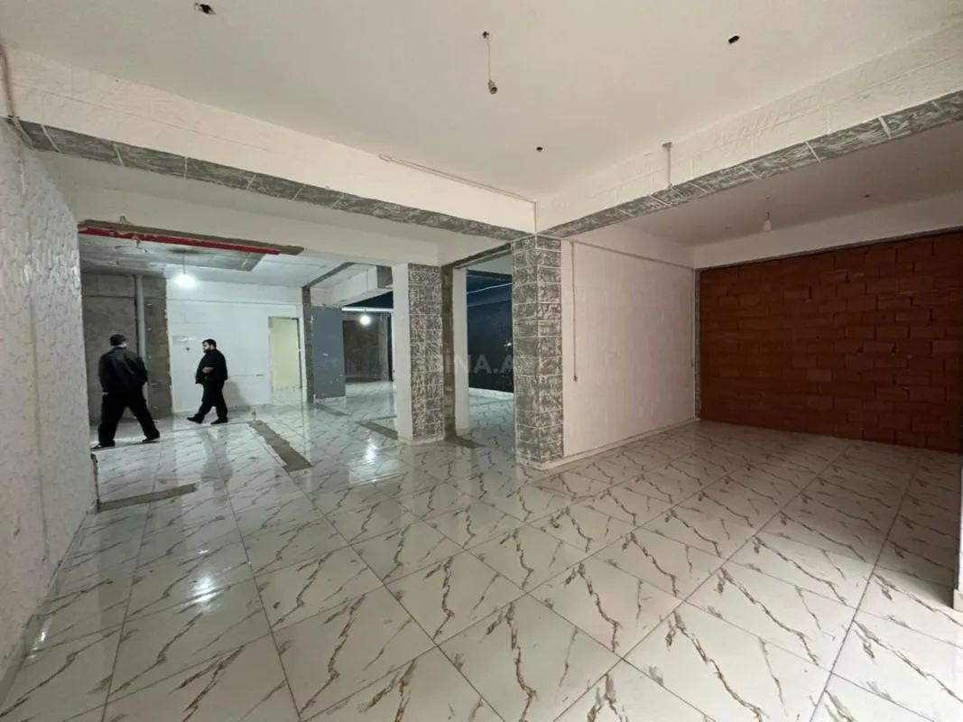 Kirayə verilir obyekt 225 m²