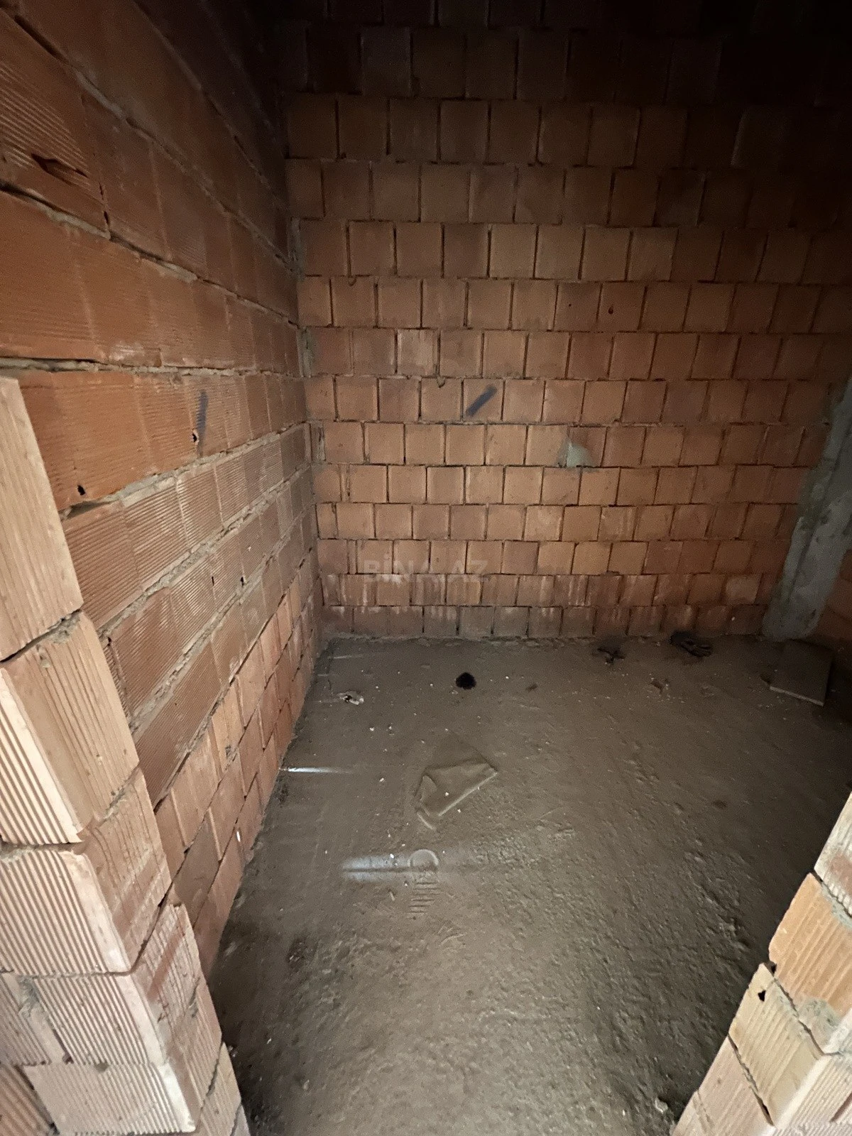 Satılır 3 otaqlı mənzil 113 m²