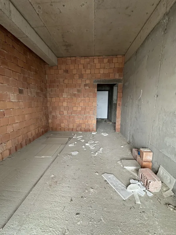 Satılır 3 otaqlı mənzil 113 m²