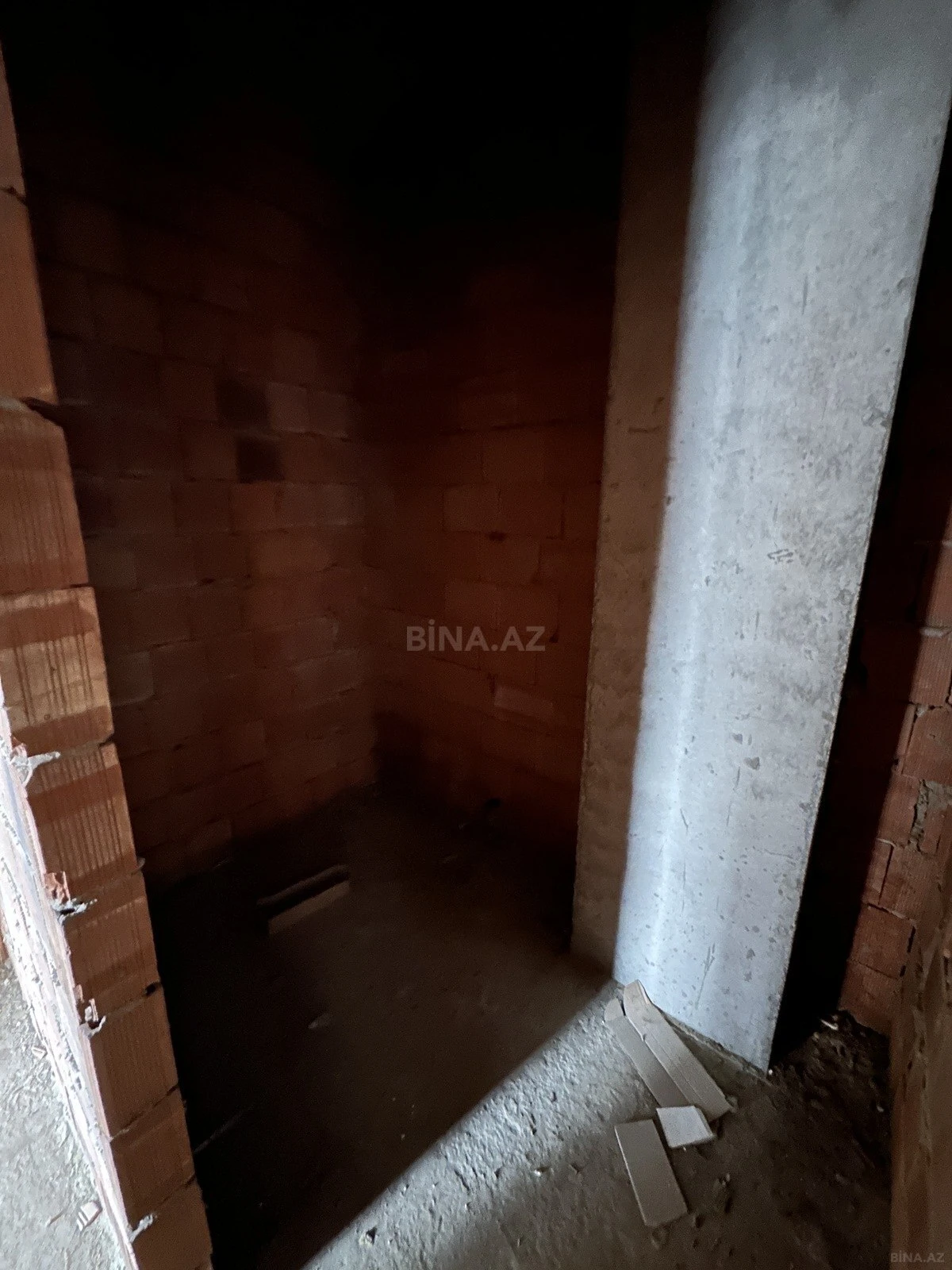 Satılır 3 otaqlı mənzil 113 m²